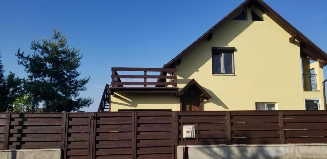 Casa Merilor I Braşov Exterior foto